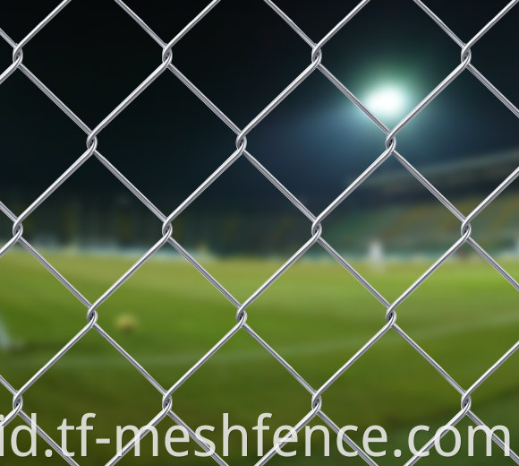 Preferential service HDG Chain link fence